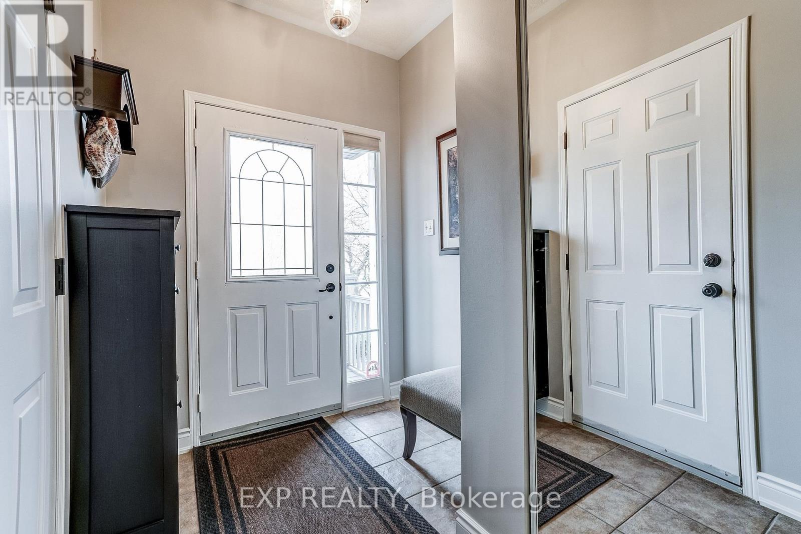 3173 Malham Gate, Mississauga, Ontario  L5M 6K8 - Photo 3 - W13033246