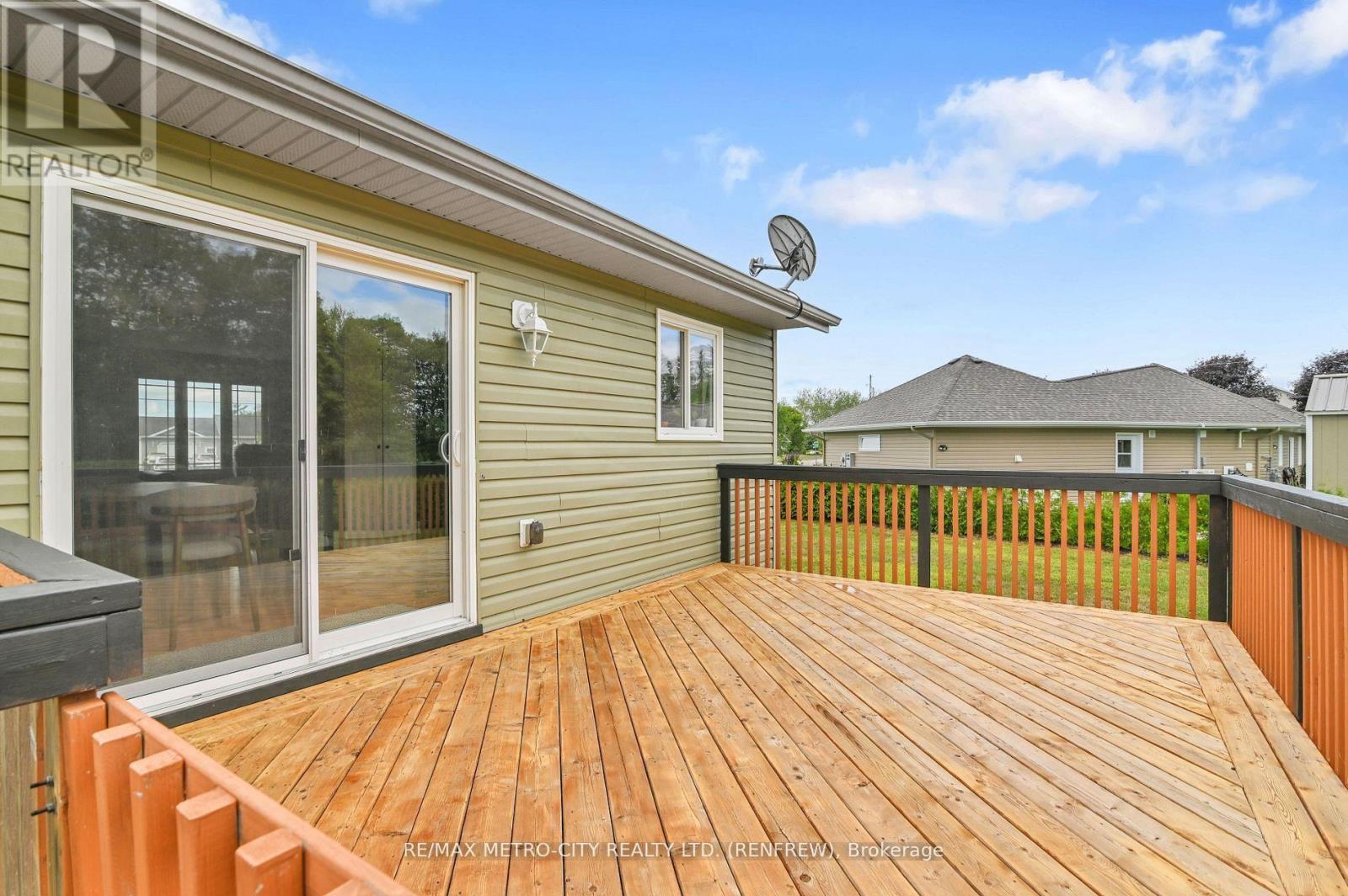 35 Lakeridge Trail, Whitewater Region, Ontario  K0J 1C0 - Photo 30 - X13029602