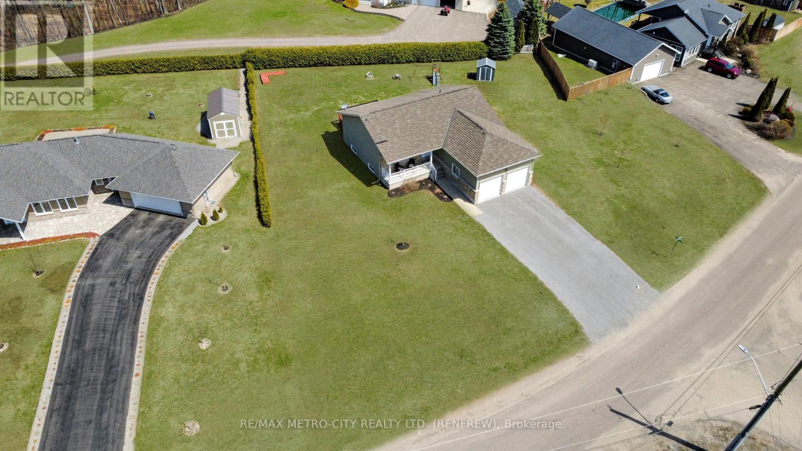 35 Lakeridge Trail, Whitewater Region, Ontario  K0J 1C0 - Photo 40 - X13029602