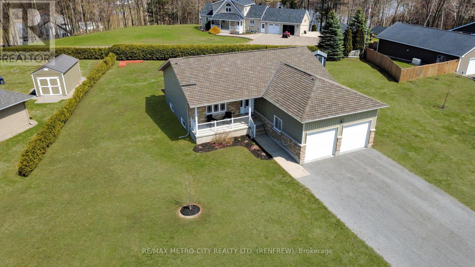 35 Lakeridge Trail, Whitewater Region, Ontario  K0J 1C0 - Photo 5 - X13029602