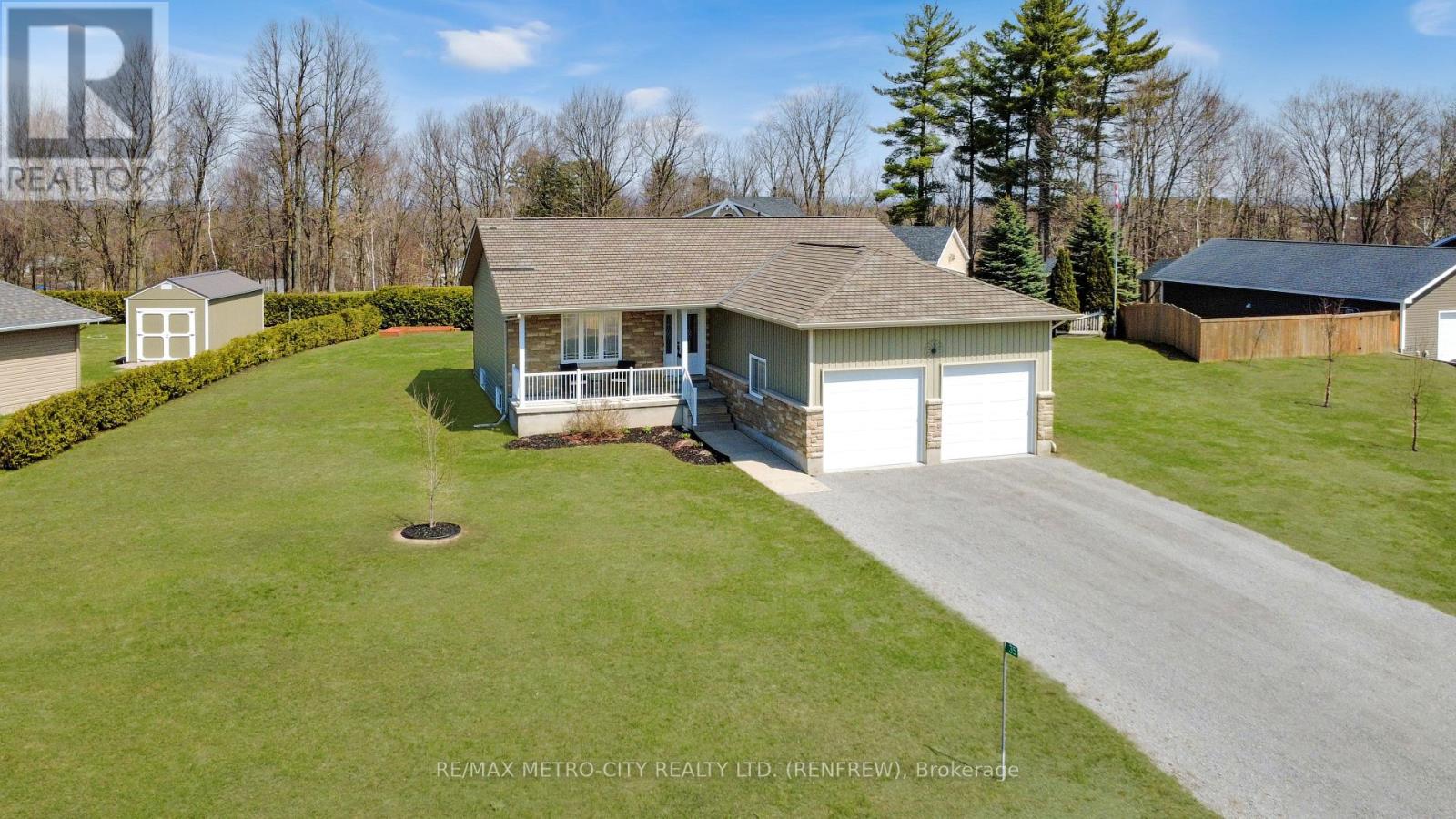 35 Lakeridge Trail, Whitewater Region, Ontario  K0J 1C0 - Photo 4 - X13029602