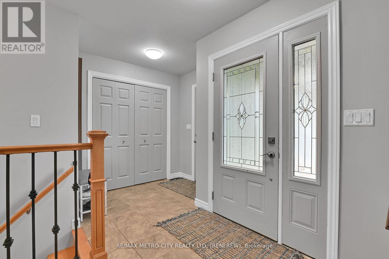 35 Lakeridge Trail, Whitewater Region, Ontario  K0J 1C0 - Photo 7 - X13029602