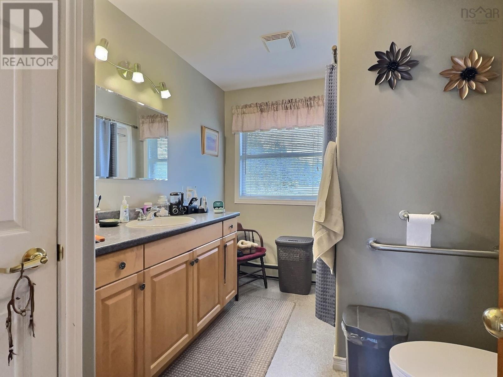 230 Salmon River Road, Valley, Nova Scotia  B6L 2S9 - Photo 15 - 202608290