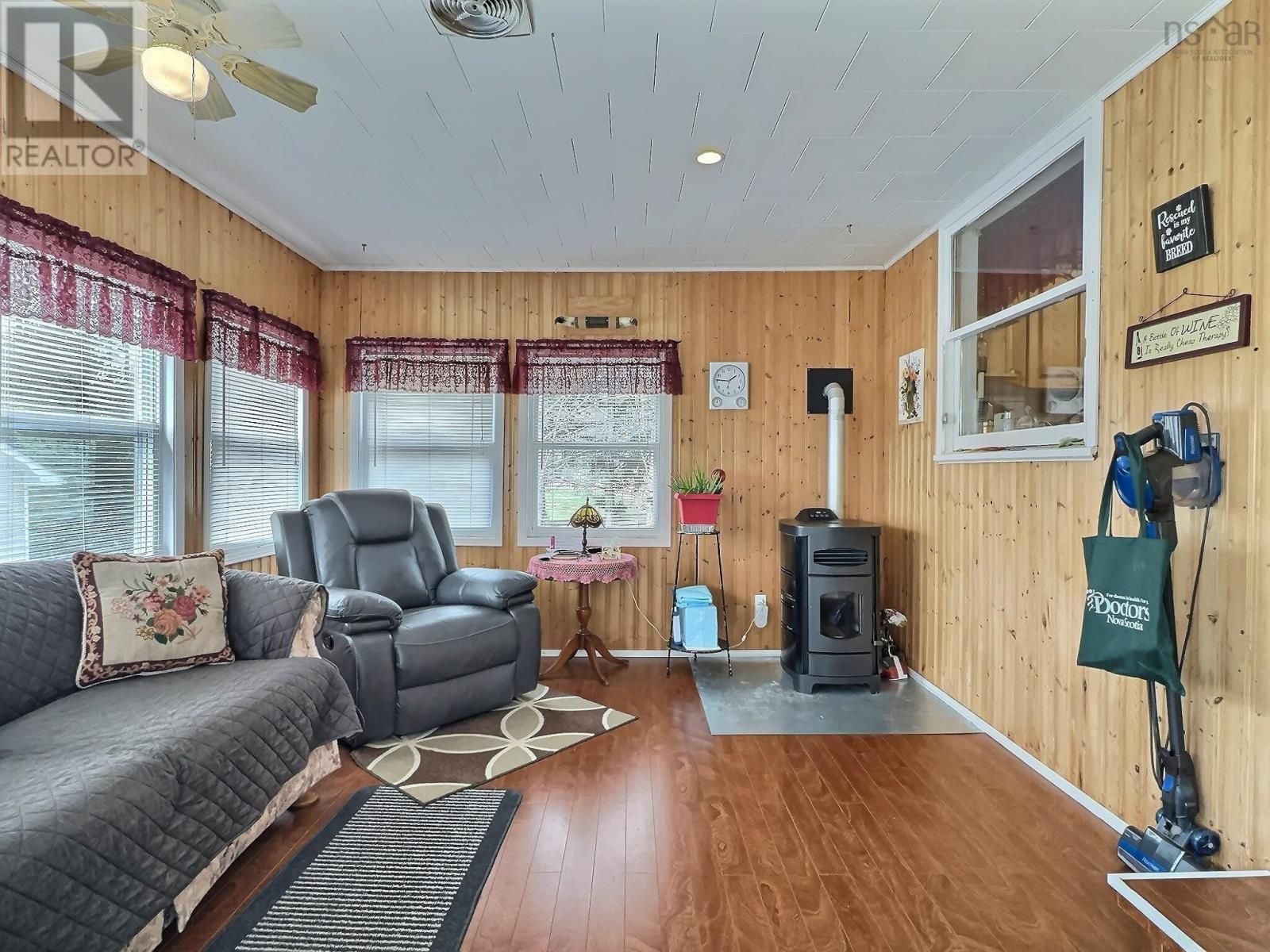 230 Salmon River Road, Valley, Nova Scotia  B6L 2S9 - Photo 13 - 202608290