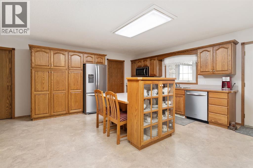 5319 60 Street, Camrose, Alberta  T4V 4L2 - Photo 6 - A2289812