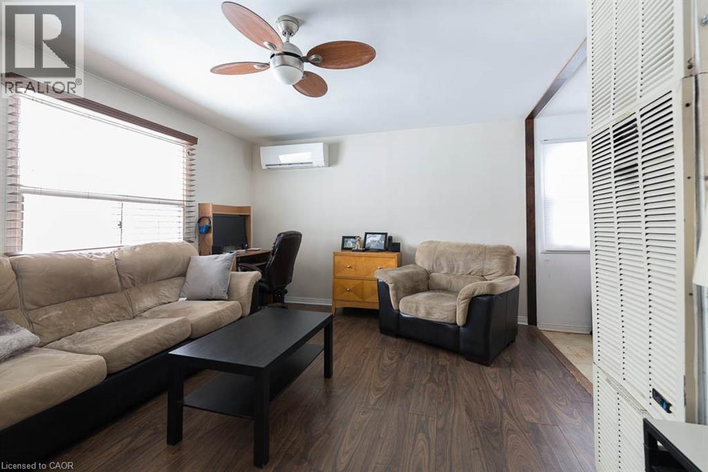 341 Corvette Street, Welland, Ontario  L3B 4S5 - Photo 8 - 40805131