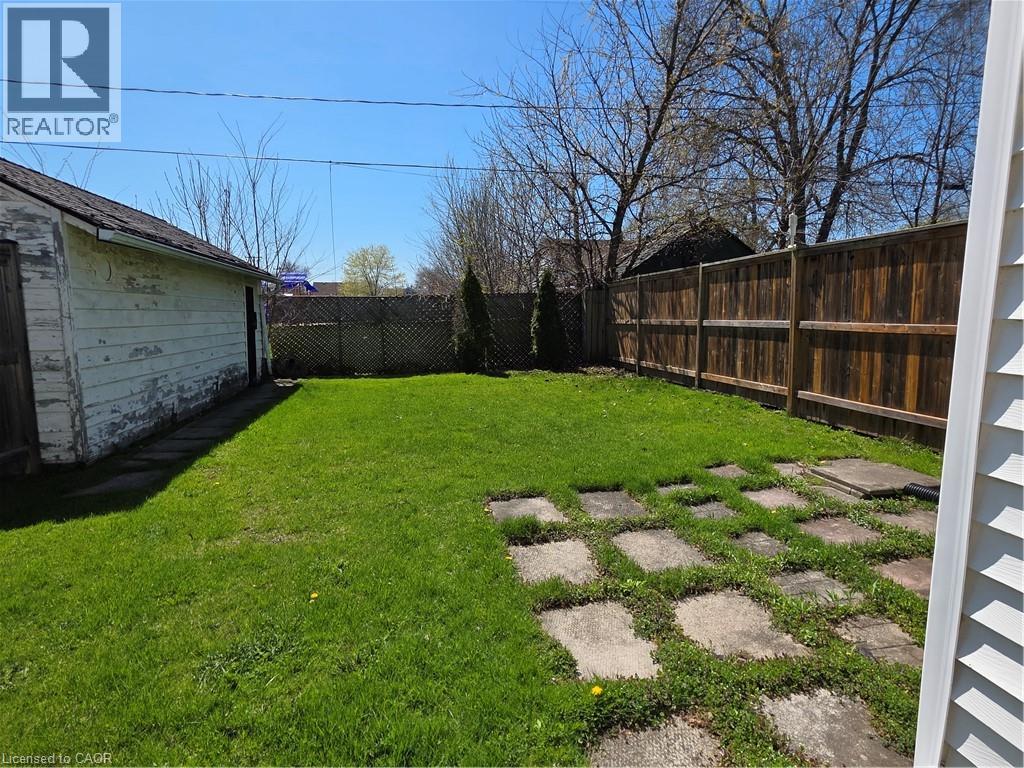 341 Corvette Street, Welland, Ontario  L3B 4S5 - Photo 14 - 40805131