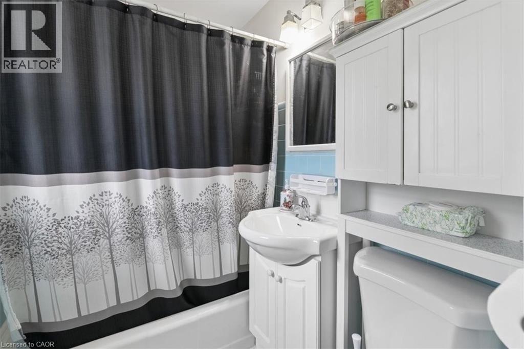 18 Gowdy Avenue, Guelph, Ontario  N1H 2K7 - Photo 12 - 40823169