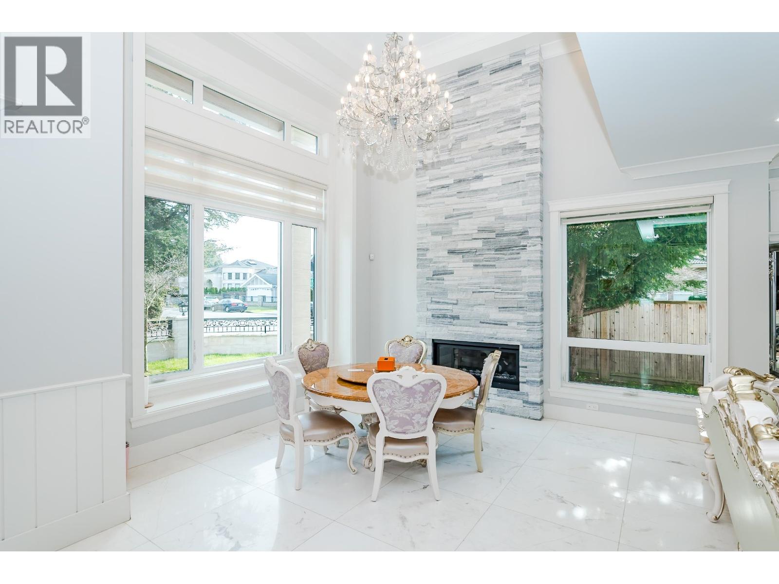 6011 Takla Place, Richmond, British Columbia  V7C 4A1 - Photo 3 - R3113019