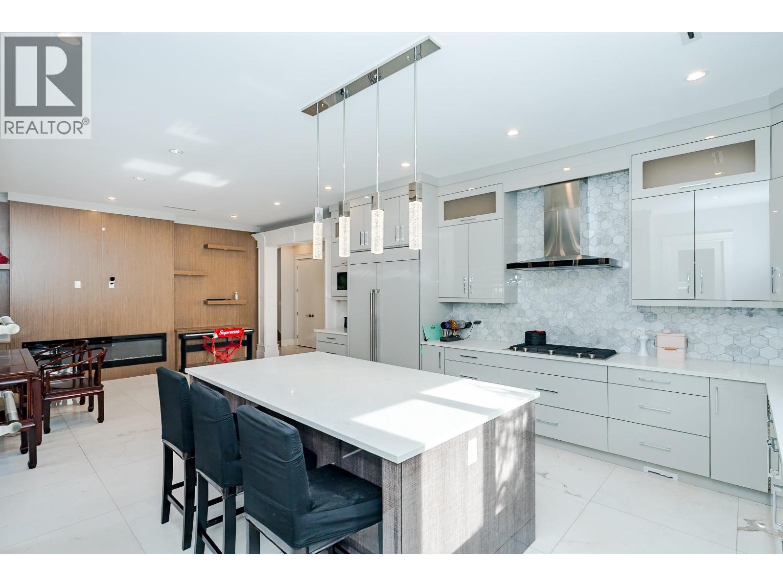 6011 Takla Place, Richmond, British Columbia  V7C 4A1 - Photo 14 - R3113019