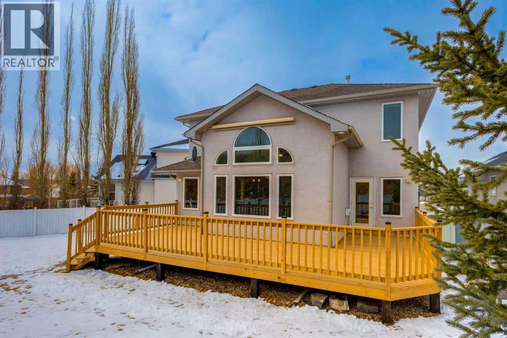 331 Sierra Madre Court SW, Calgary, Alberta  T3H 3G7 - Photo 38 - A2299948