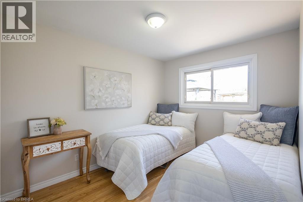 11 Montour Place, Brantford, Ontario  N3R 5E4 - Photo 17 - 40822691