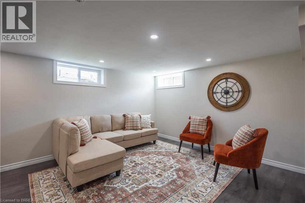 11 Montour Place, Brantford, Ontario  N3R 5E4 - Photo 22 - 40822691