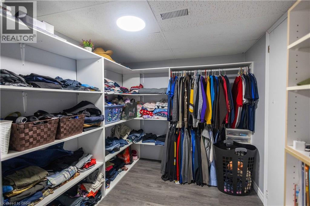 11 Montour Place, Brantford, Ontario  N3R 5E4 - Photo 27 - 40822691