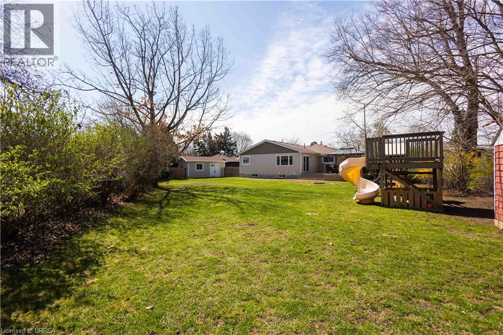 11 Montour Place, Brantford, Ontario  N3R 5E4 - Photo 37 - 40822691