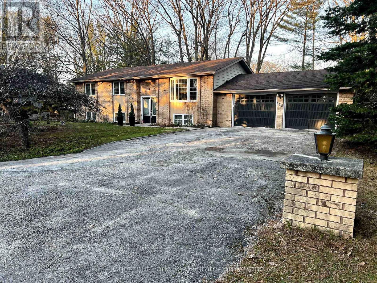 135 CHRISTOPHER AVENUE, Wasaga Beach, Ontario