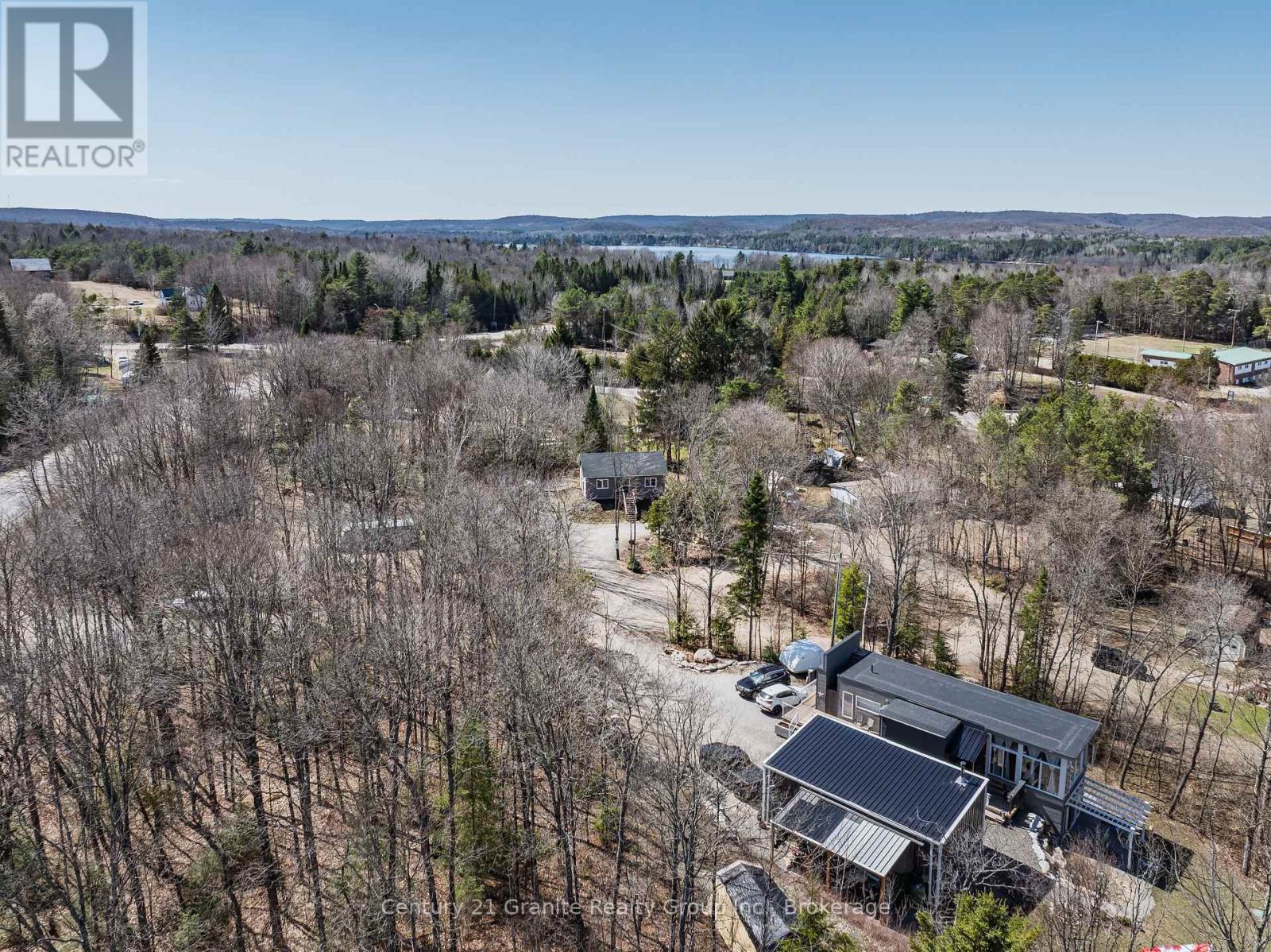 1015 Guilford Court, Dysart Et Al, Ontario  K0M 1S0 - Photo 33 - X12665094