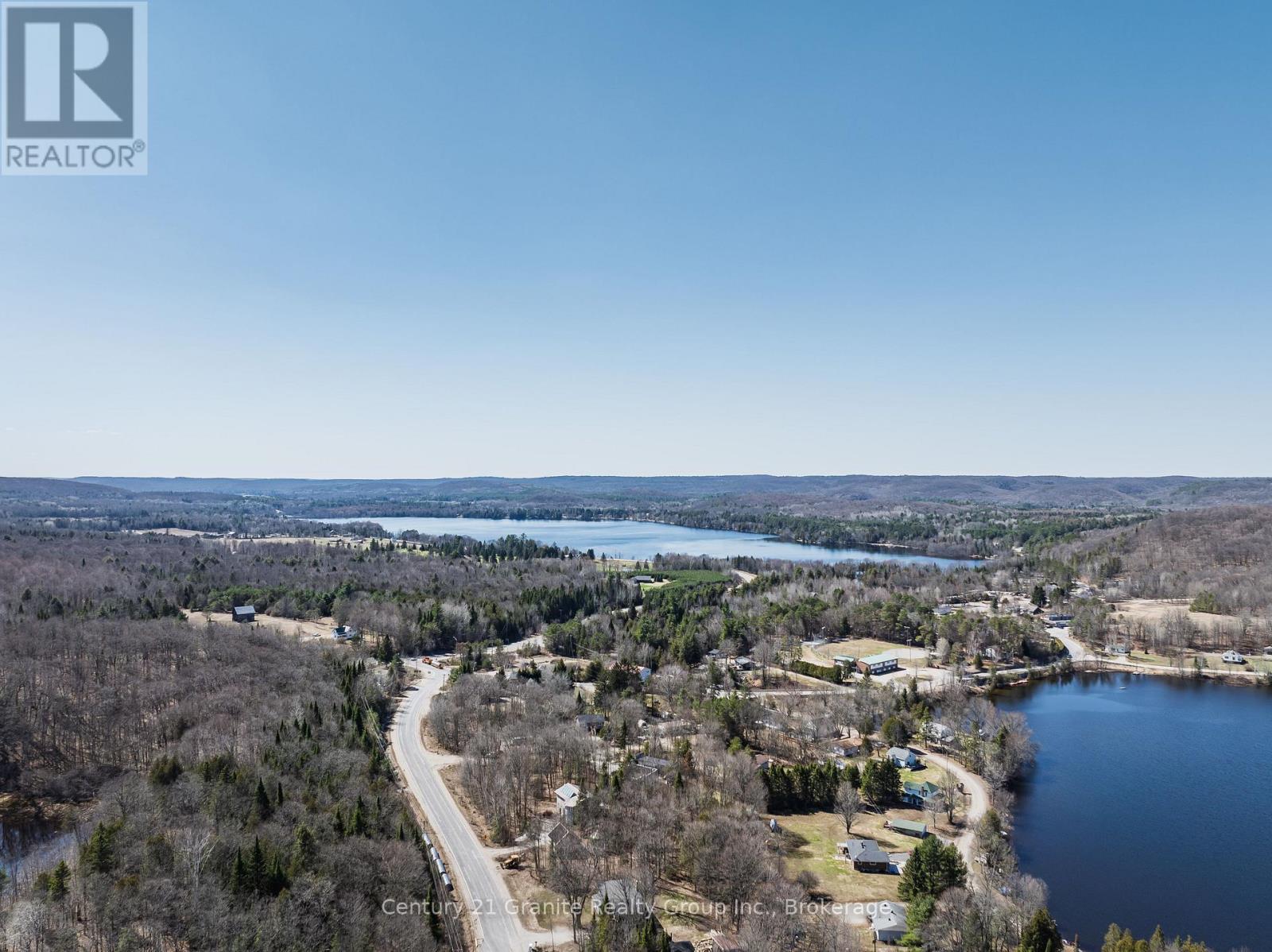 1015 Guilford Court, Dysart Et Al, Ontario  K0M 1S0 - Photo 34 - X12665094