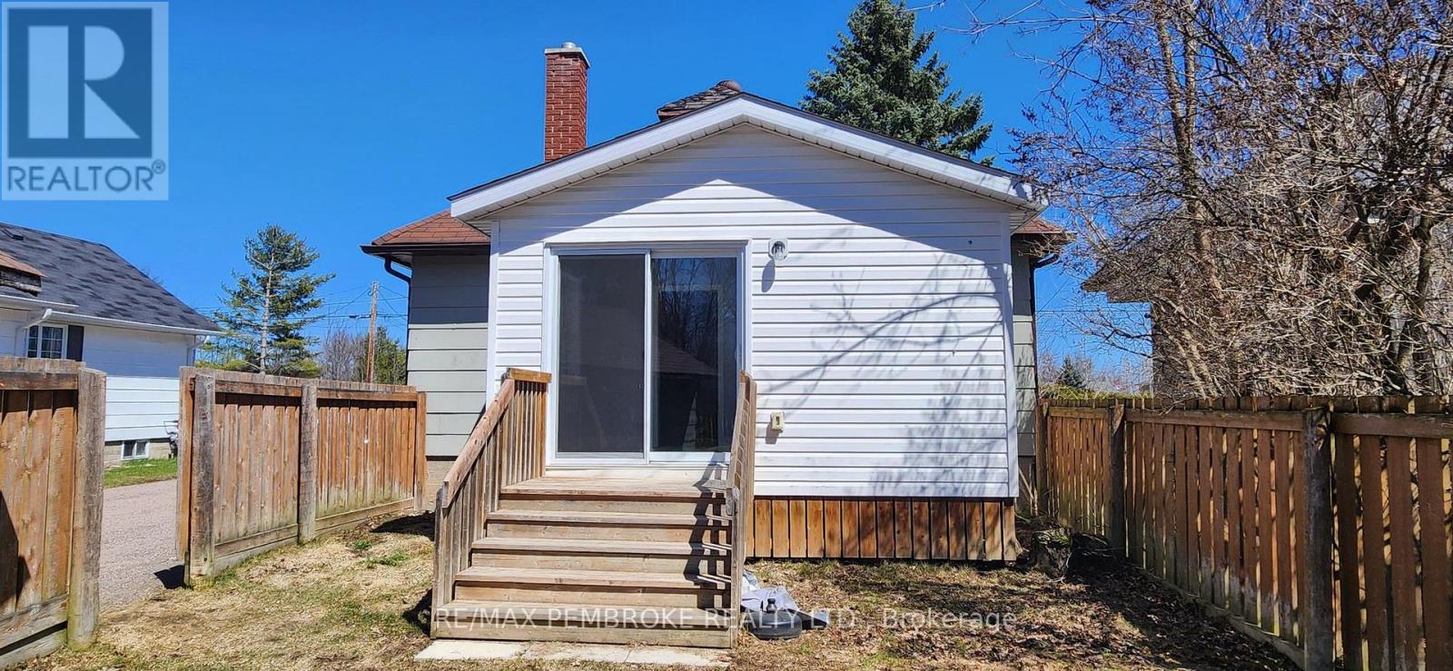 206 Golf Course Road, Laurentian Valley, Ontario  K8A 7B3 - Photo 31 - X12790992