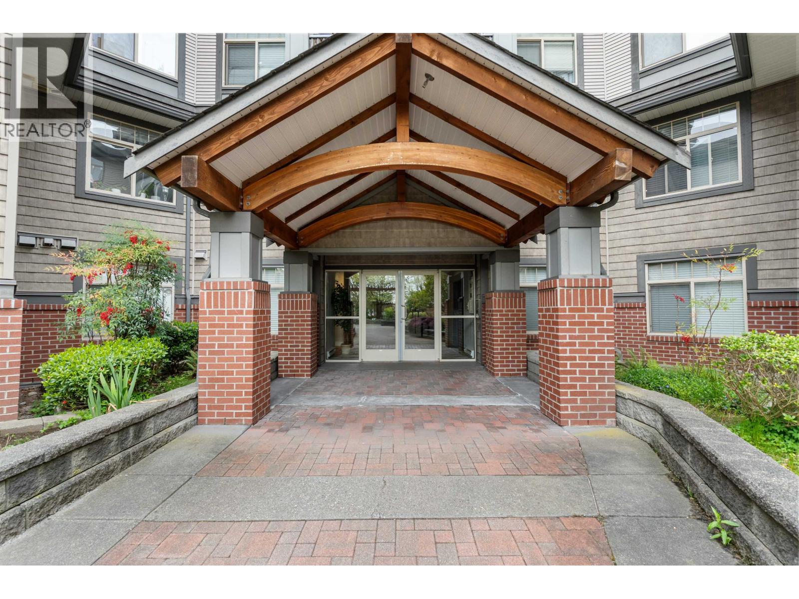 304 12020 207a Street, Maple Ridge, British Columbia  V2X 8V2 - Photo 2 - R3114882