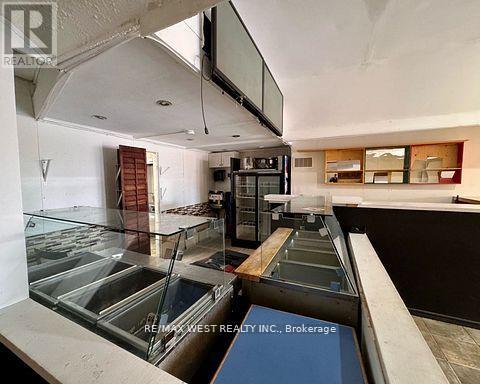 477 Oakwood Avenue, Toronto, Ontario  M6E 2W4 - Photo 6 - C13033284