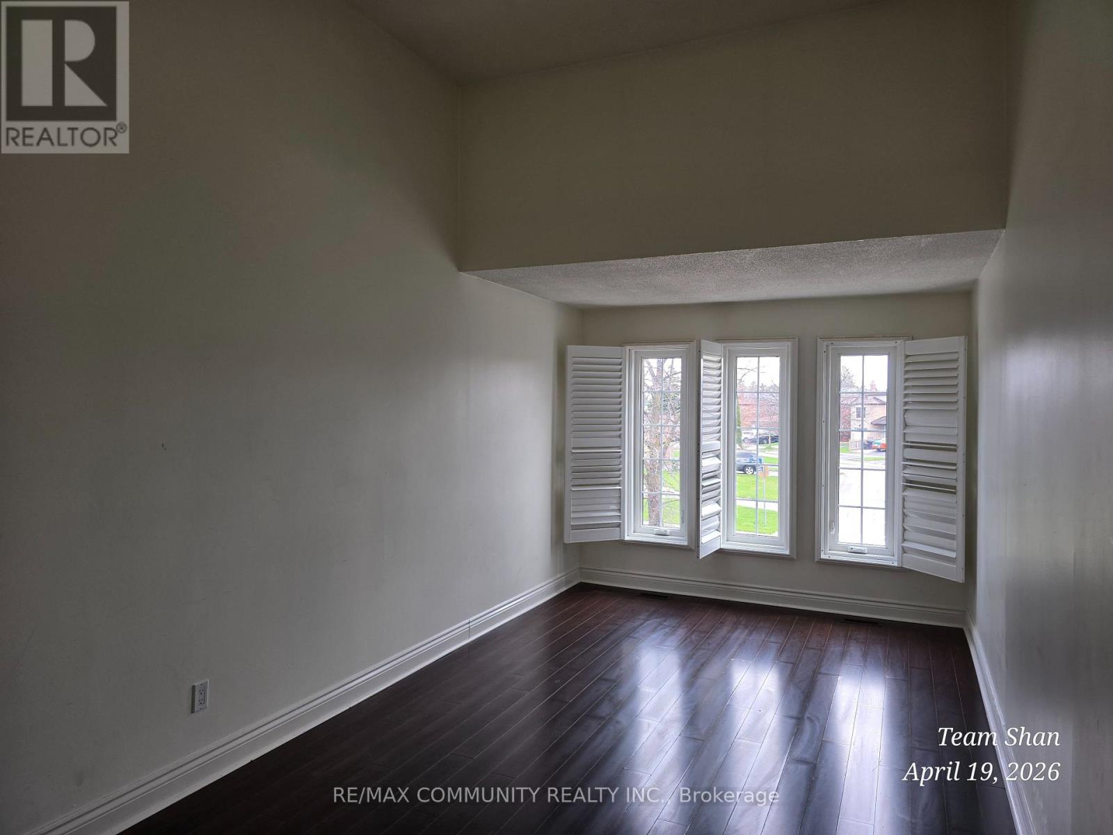 Main - 108 Pennyhill Drive, Toronto, Ontario  M1B 4K7 - Photo 11 - E13033298