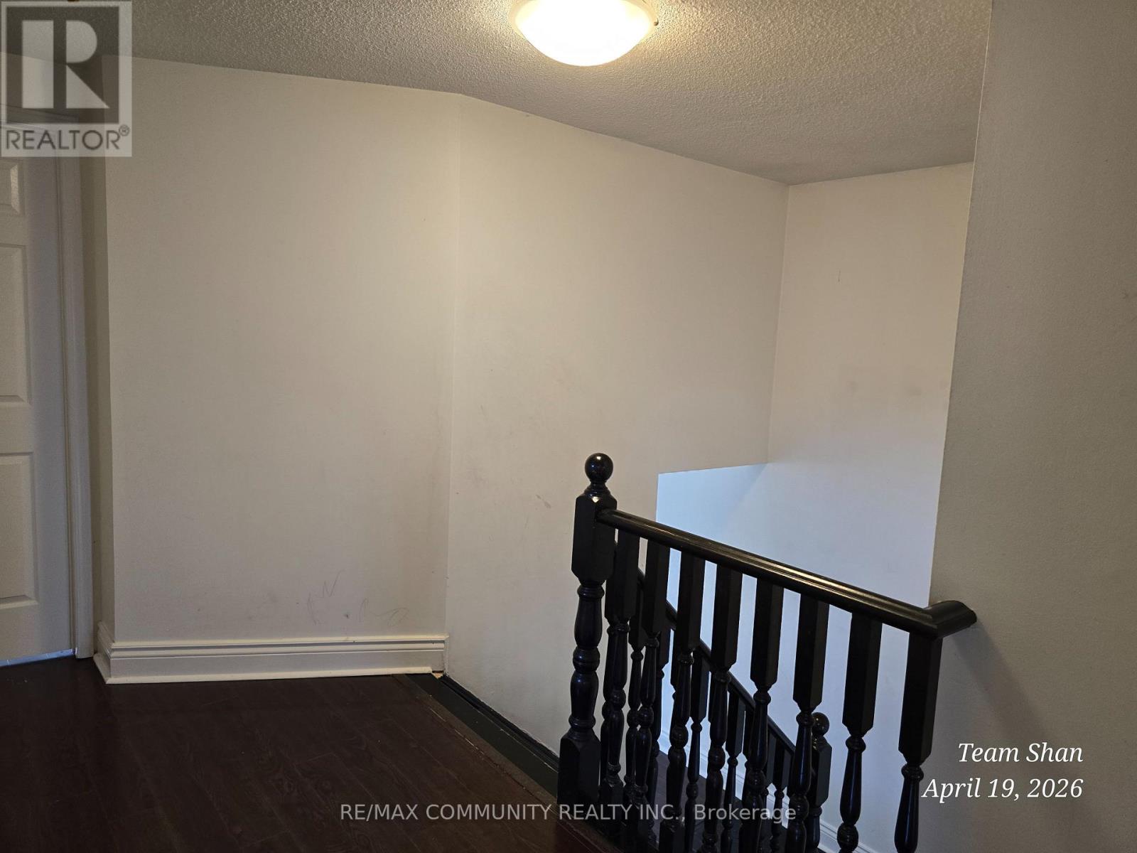 Main - 108 Pennyhill Drive, Toronto, Ontario  M1B 4K7 - Photo 6 - E13033298