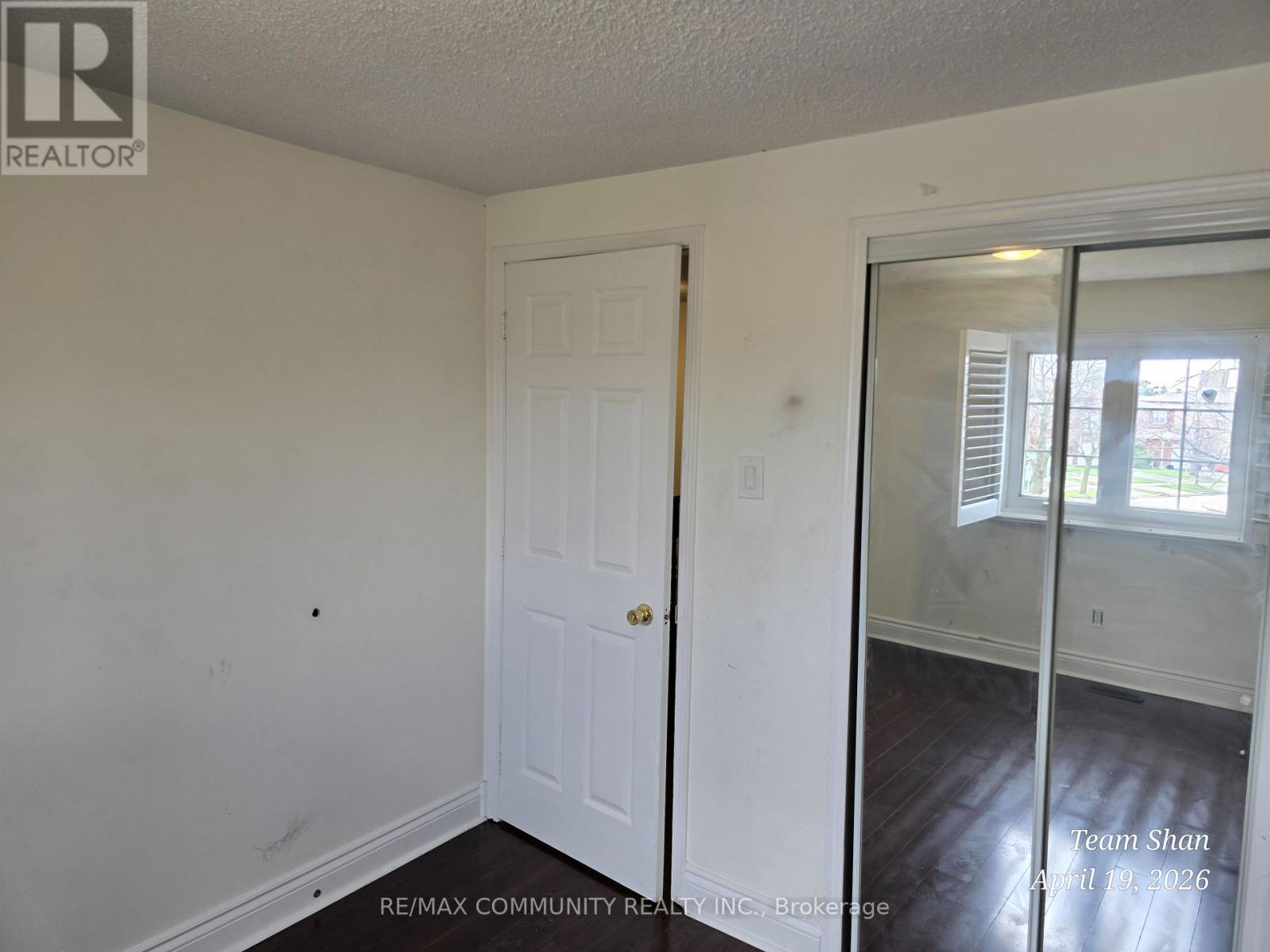 Main - 108 Pennyhill Drive, Toronto, Ontario  M1B 4K7 - Photo 9 - E13033298