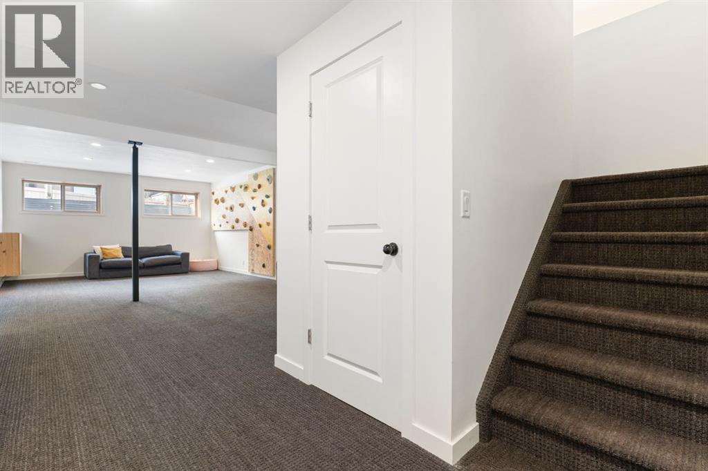 196 Jumping Pound Terrace, Cochrane, Alberta  T4C 0K5 - Photo 40 - A2281869