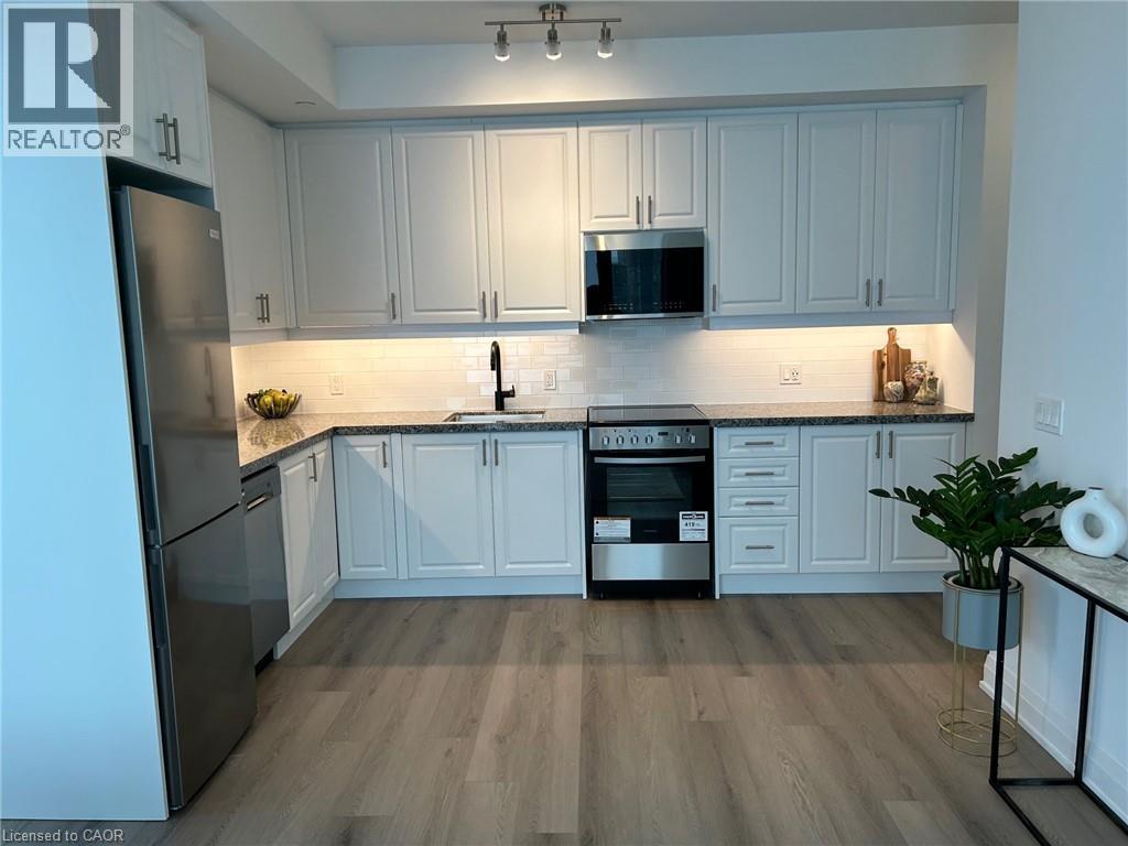 2333 KHALSA Gate Unit# 703, Oakville, Ontario