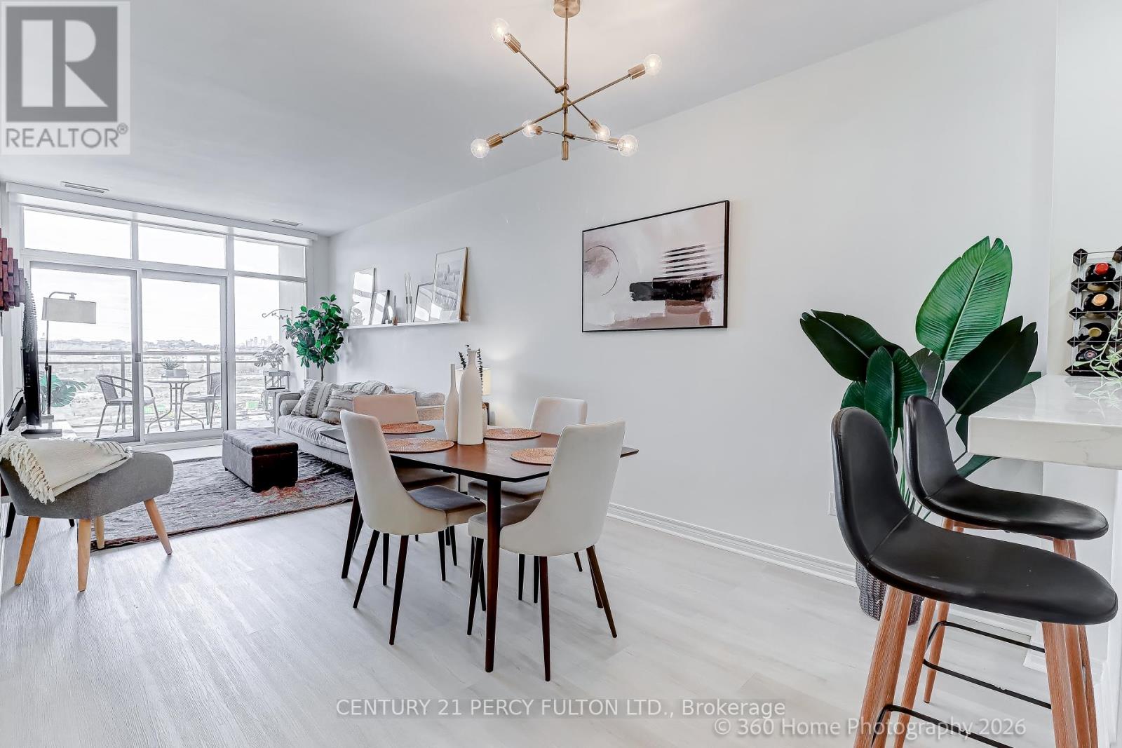 604 - 1 Leaside Park Drive, Toronto, Ontario  M4H 1R1 - Photo 6 - C13031816