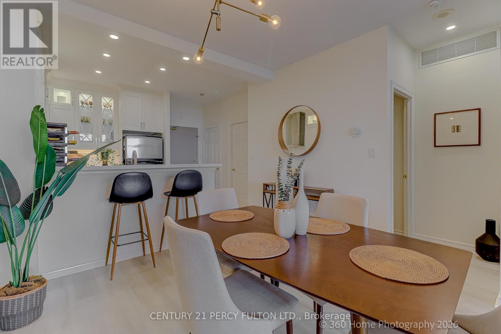 604 - 1 Leaside Park Drive, Toronto, Ontario  M4H 1R1 - Photo 7 - C13031816