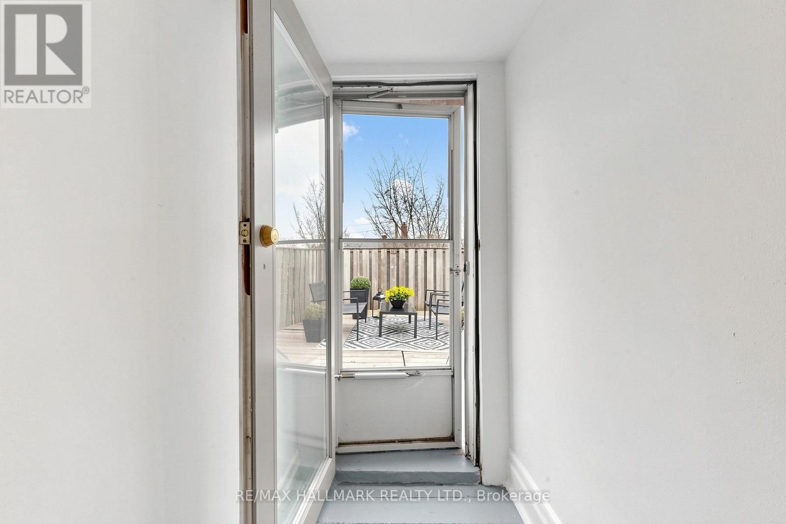 80 Manning Avenue, Toronto, Ontario  M6J 2K5 - Photo 26 - C13032160