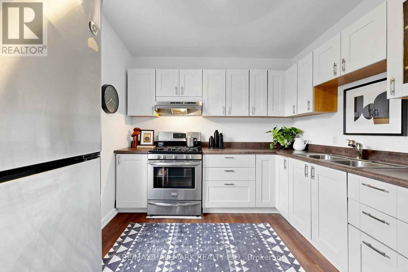 80 Manning Avenue, Toronto, Ontario  M6J 2K5 - Photo 9 - C13032160