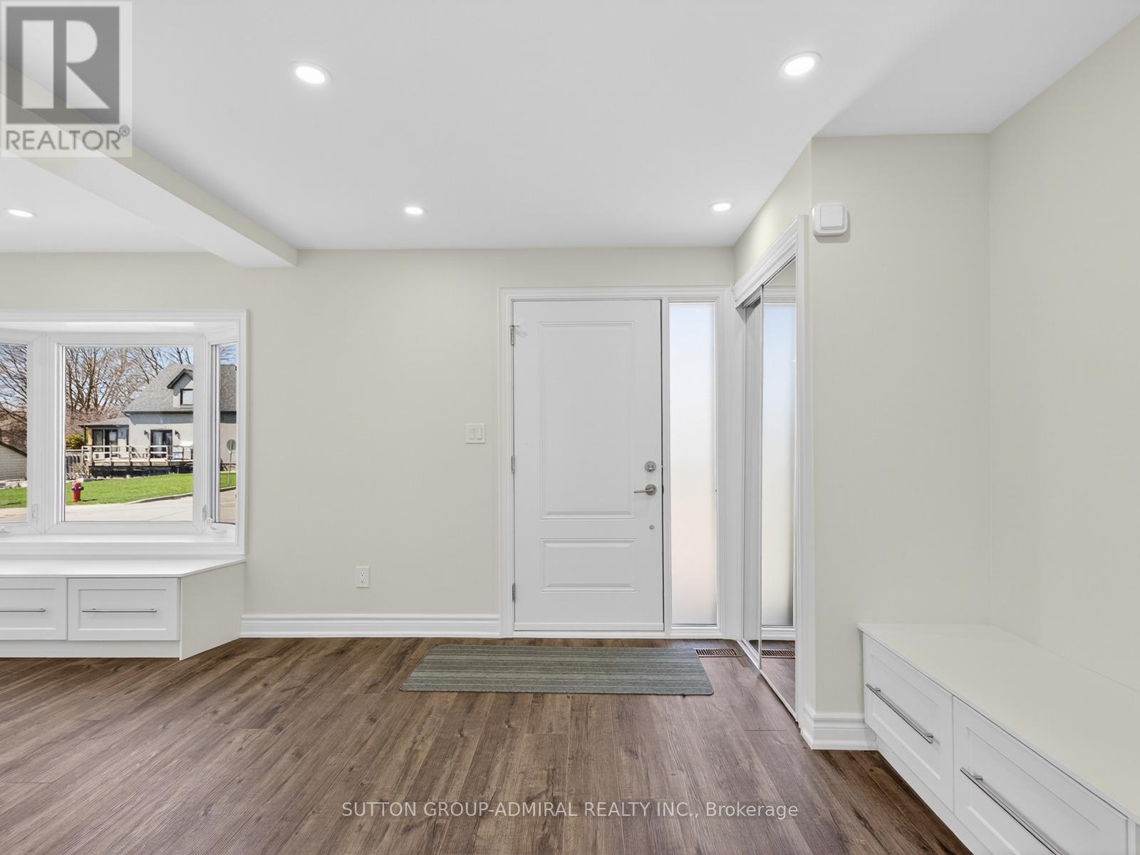 408 Andrew Street, Newmarket, Ontario  L3Y 1H4 - Photo 4 - N13033260