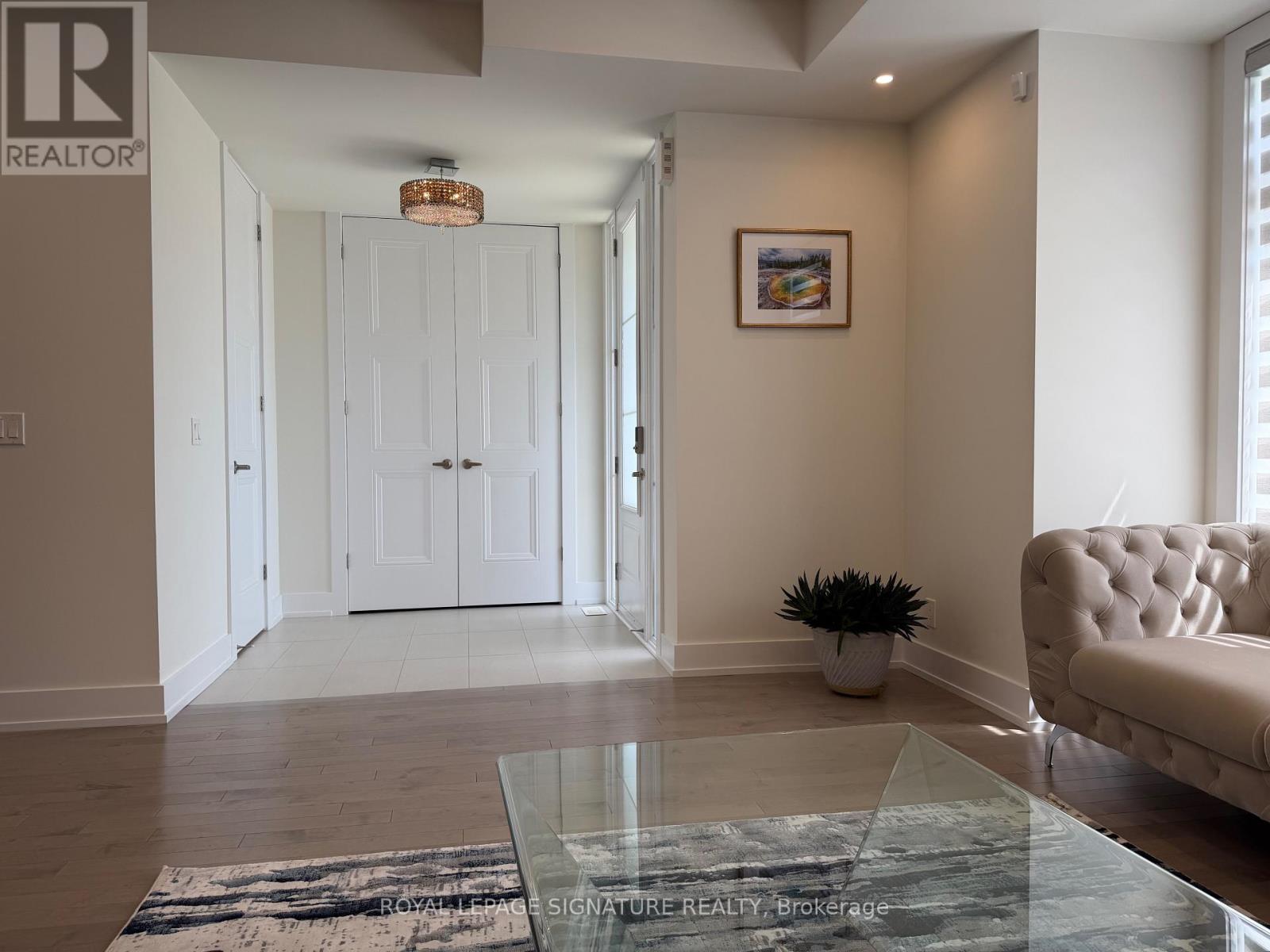 21 Kohn Lane, Markham, Ontario  L6C 3J3 - Photo 2 - N13033268