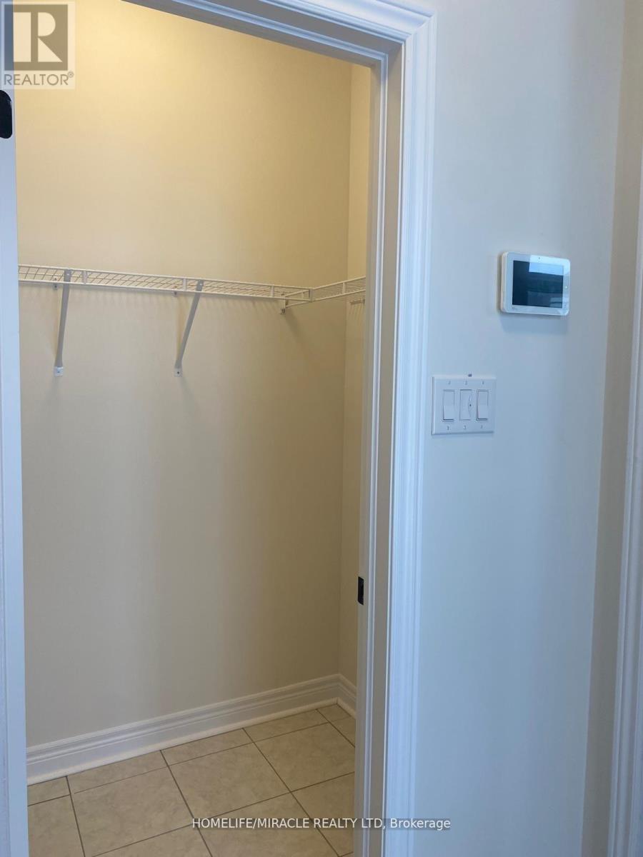 94 Robert Eaton Avenue, Markham, Ontario  L3S 0G1 - Photo 8 - N13033274