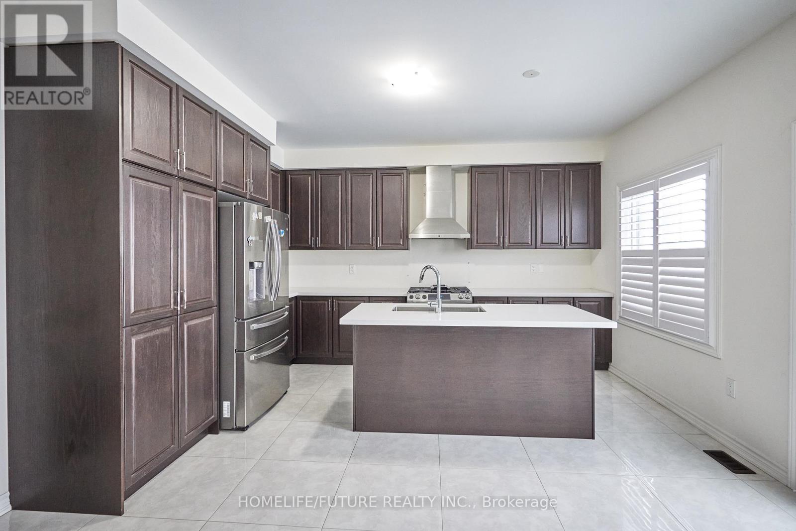 357 Danny Wheeler Boulevard, Georgina, Ontario  L4P 0K2 - Photo 15 - N13033306