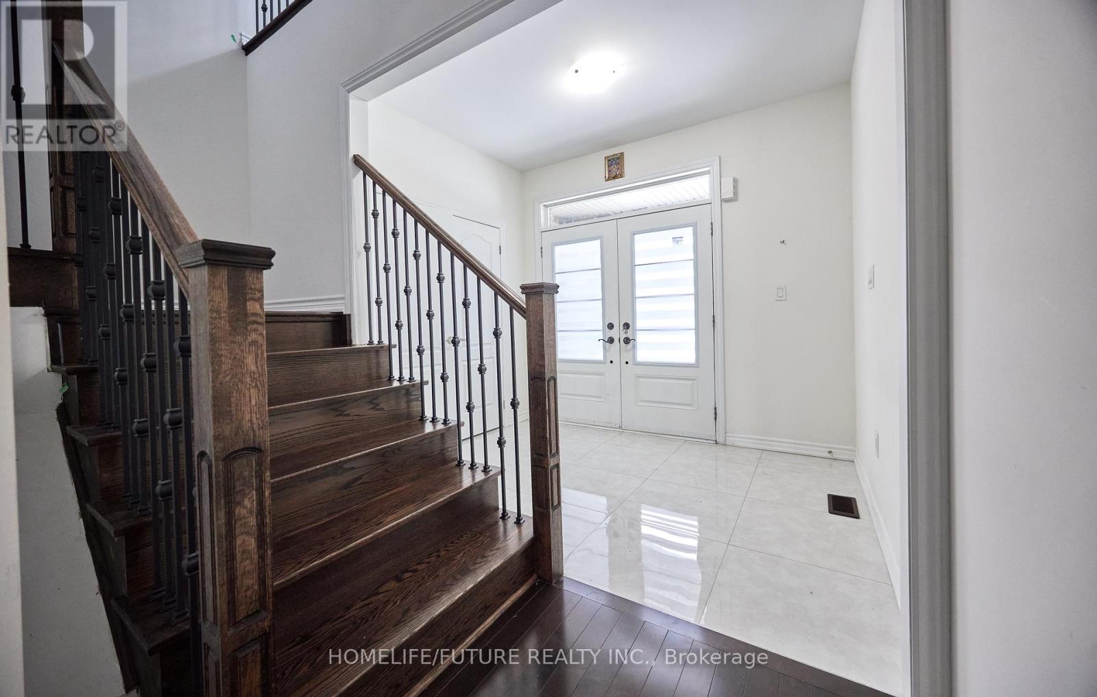 357 Danny Wheeler Boulevard, Georgina, Ontario  L4P 0K2 - Photo 20 - N13033306