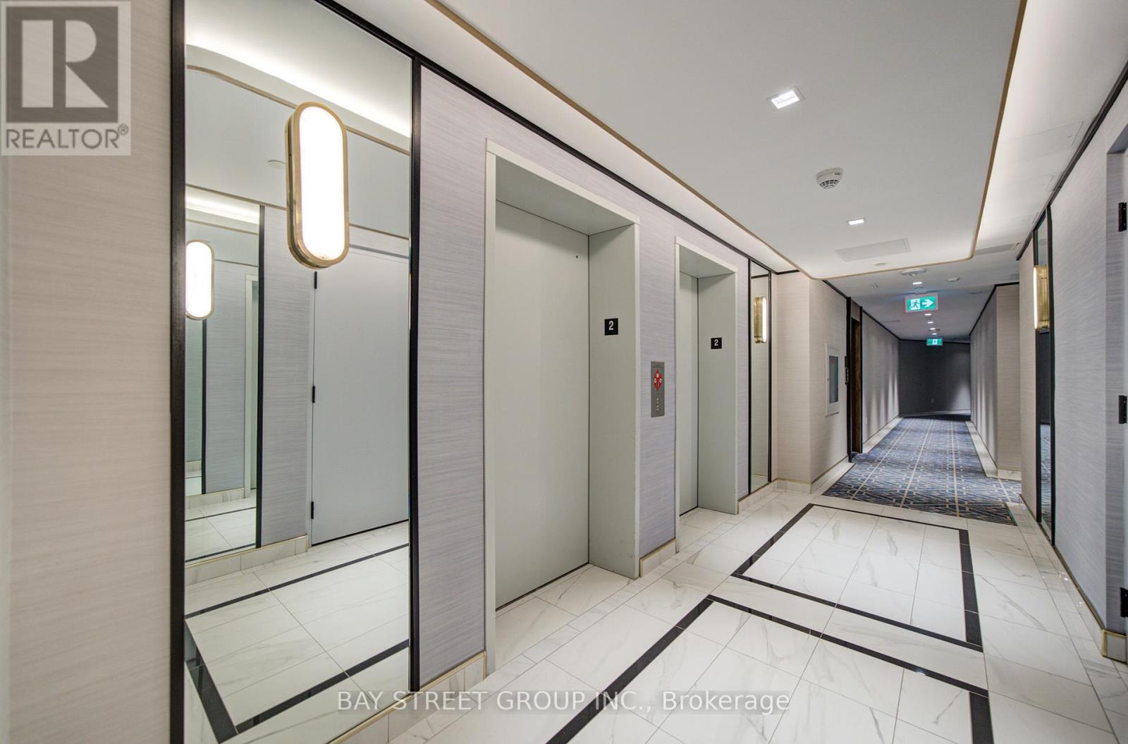 210 - 120 Eagle Rock Way, Vaughan, Ontario  L6A 5C2 - Photo 4 - N13033312