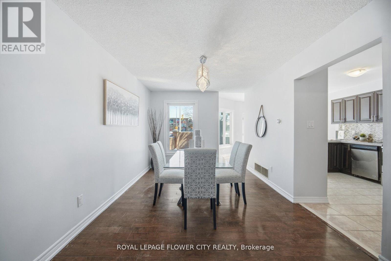 1 Donaldson Drive, Brampton, Ontario  L6Y 3G7 - Photo 10 - W13033280