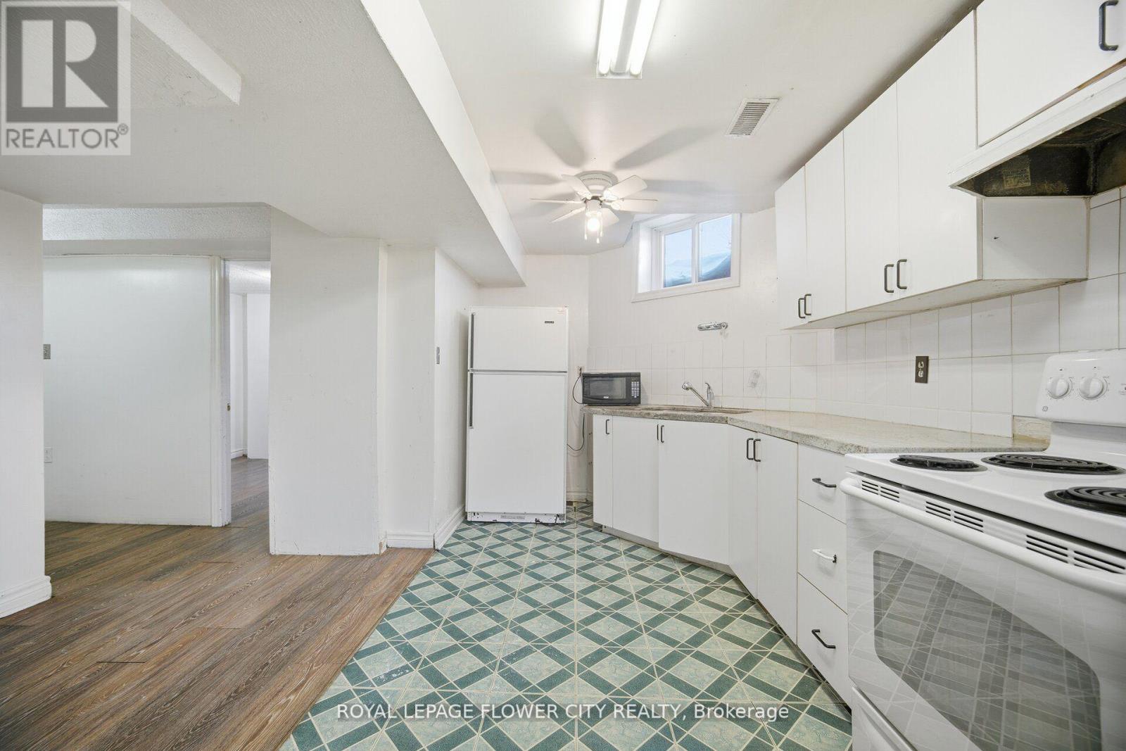 1 Donaldson Drive, Brampton, Ontario  L6Y 3G7 - Photo 38 - W13033280