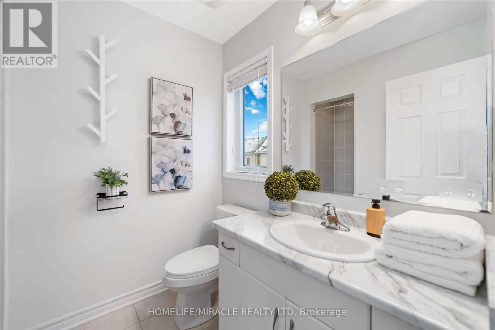 21 Donlamont Circle, Brampton, Ontario  L7A 4T5 - Photo 13 - W13033290