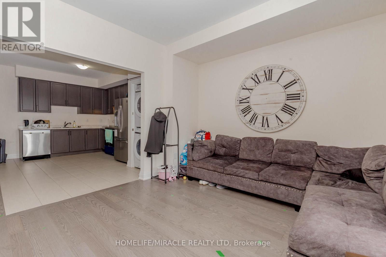 69 Allegro Drive, Brampton, Ontario  L6Y 0H8 - Photo 3 - W13033294