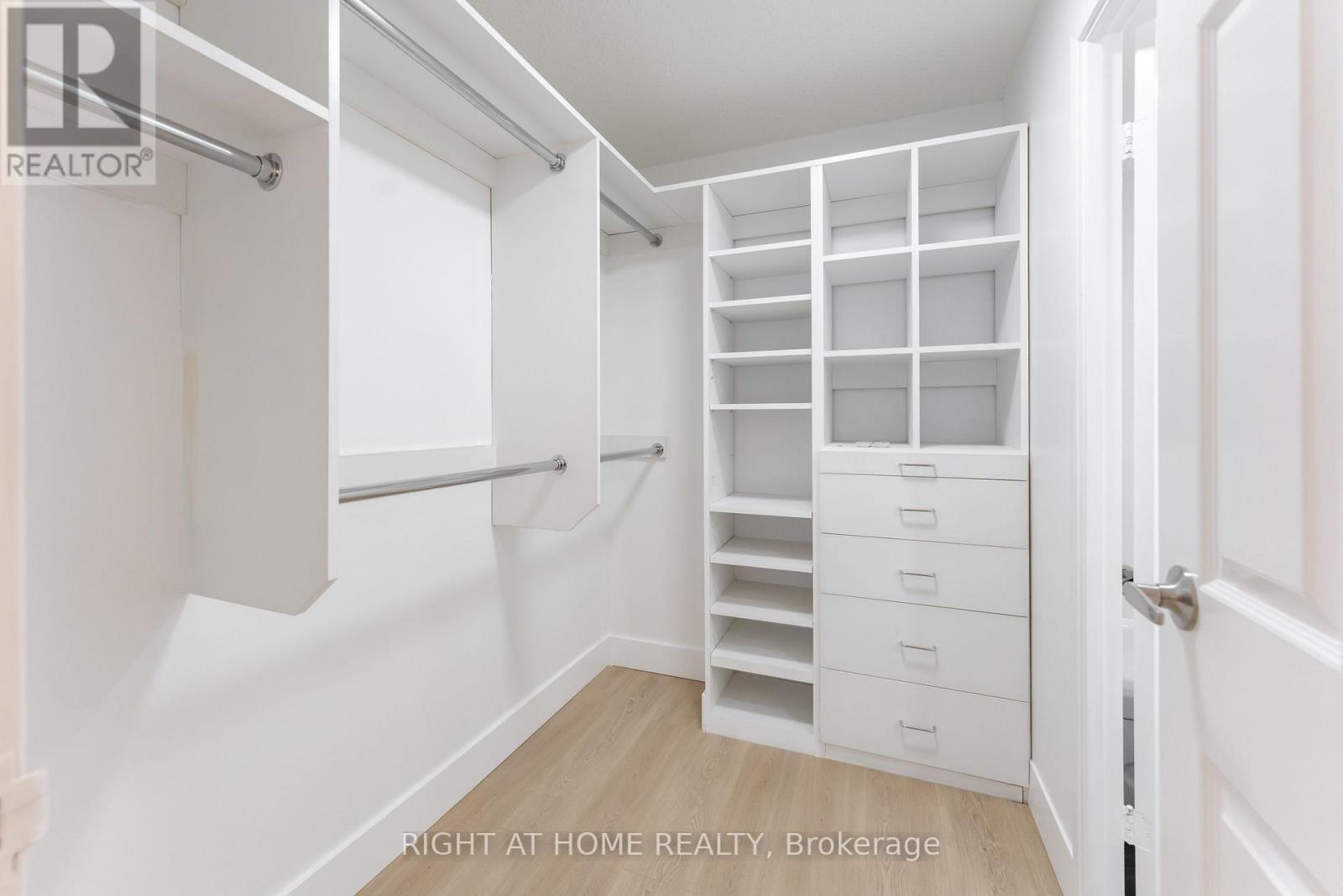 905 - 30 Church Street, Toronto, Ontario  M5E 1S7 - Photo 32 - C13032966