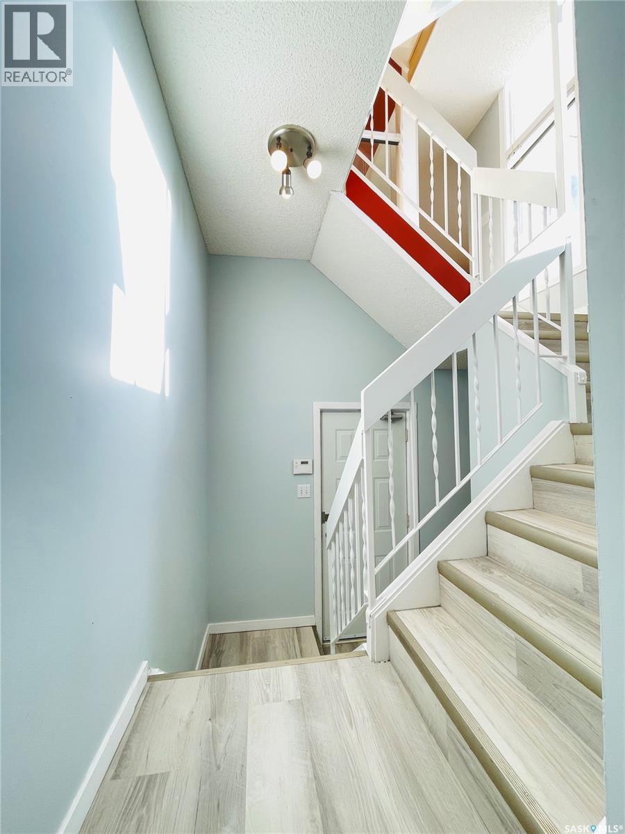 5026 10th Avenue, Regina, Saskatchewan  S4T 7P4 - Photo 3 - SK027509