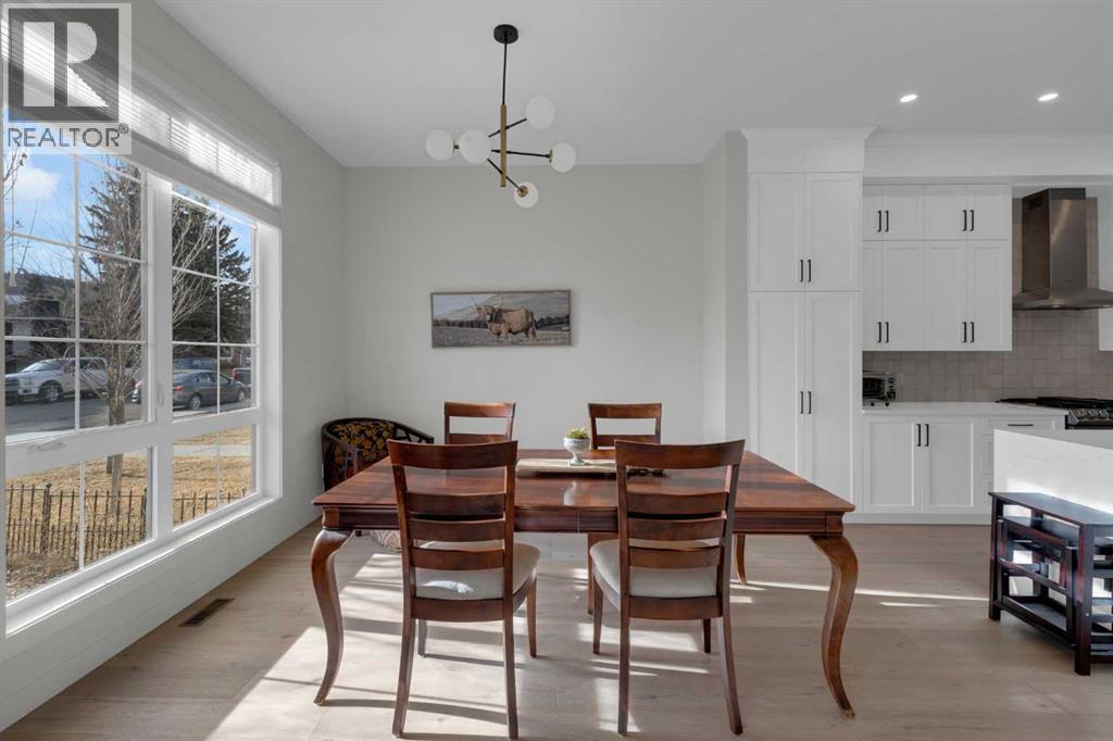 7712 36 Avenue NW, Calgary, Alberta  T3B 1V3 - Photo 6 - A2283501