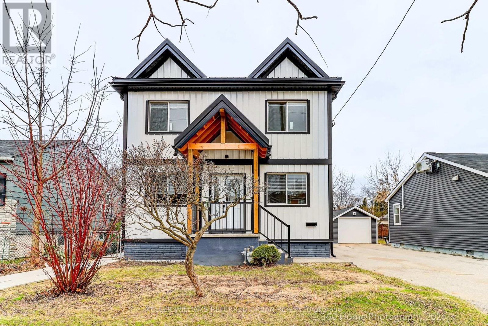 1 - 84 Foch Avenue, Toronto, Ontario  M8W 3X6 - Photo 21 - W12954206