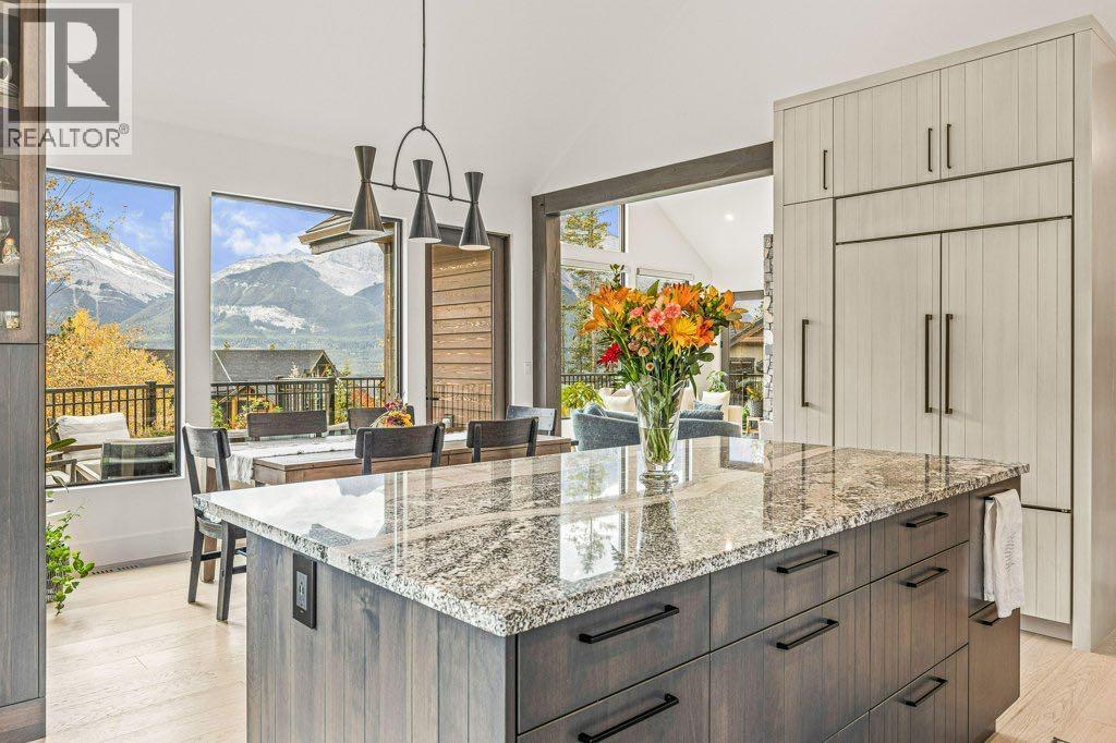 628 Silvertip Road, Canmore, Alberta  T1W 3K8 - Photo 2 - A2287707