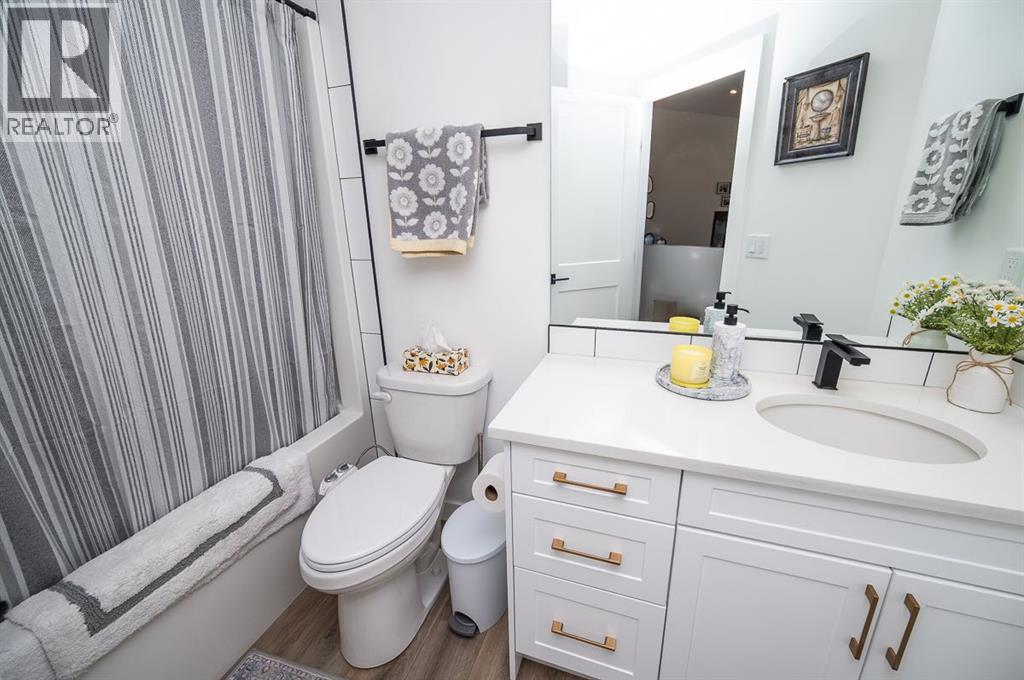 355 Duston Street, Red Deer, Alberta  T4R 3J9 - Photo 18 - A2303660